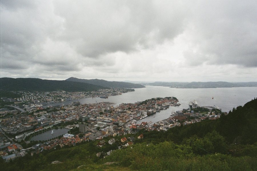 2003060427 bergen fra floy